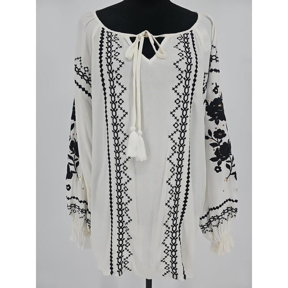 Savanna Jane Women’s Blouse 1X White Black Embroidered  Gold Sequins Floral Boho